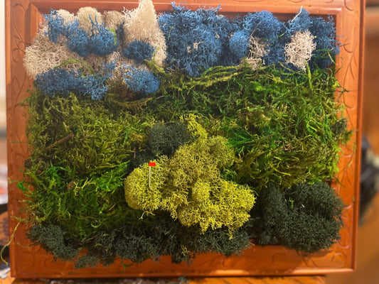 Make any golf lover happy with these replicas of iconic golf holes with a funky, vibrant, moss art twist. Perfect for golf course clubhouses, and golf lovers desks, shelves, coffee tables, and home offices.